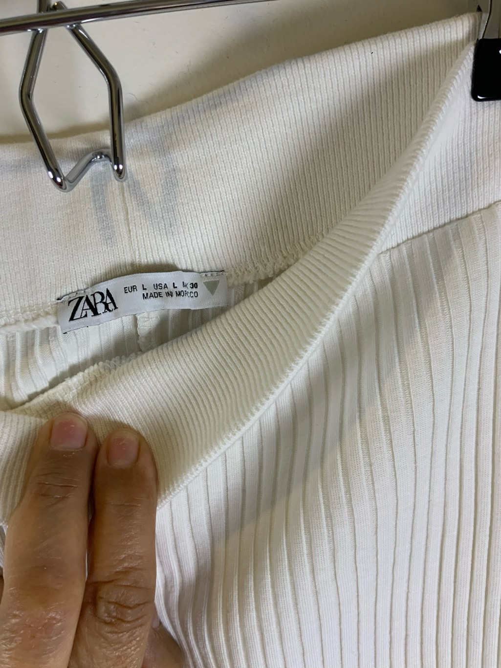 Zara White Ribbed Crewneck Top